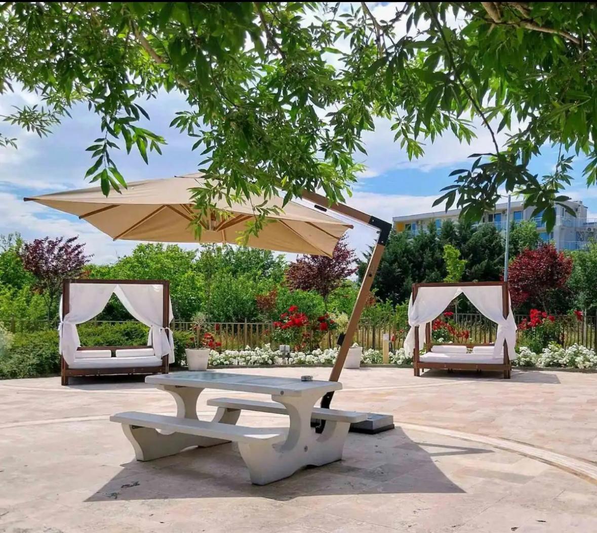 June One Bedroom Sea View Apartment Diamond Beach Resort Szarafovo Kültér fotó