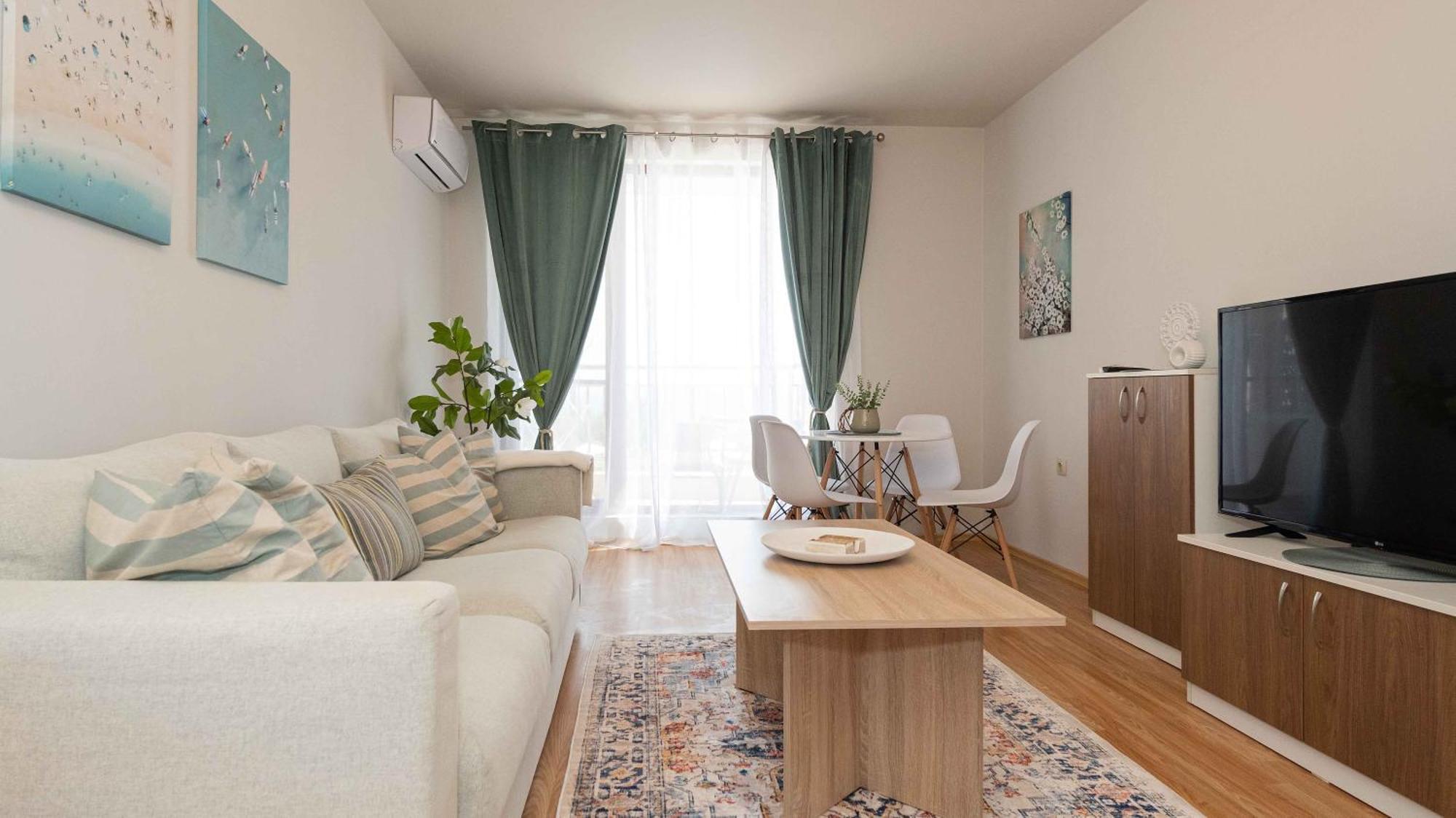 June One Bedroom Sea View Apartment Diamond Beach Resort Szarafovo Kültér fotó
